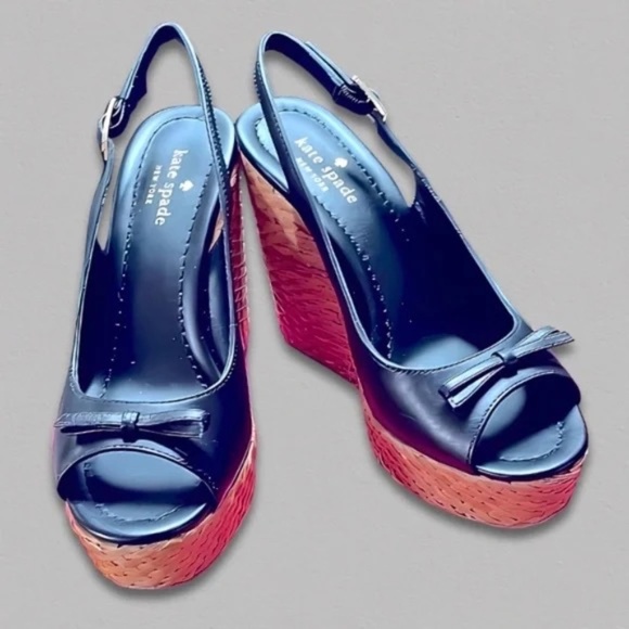 Kate Spade Rattan Wedge Heels Size 7.5 - Peep Toe & 🎀 Detail for Summer ☀️ - Picture 2 of 13